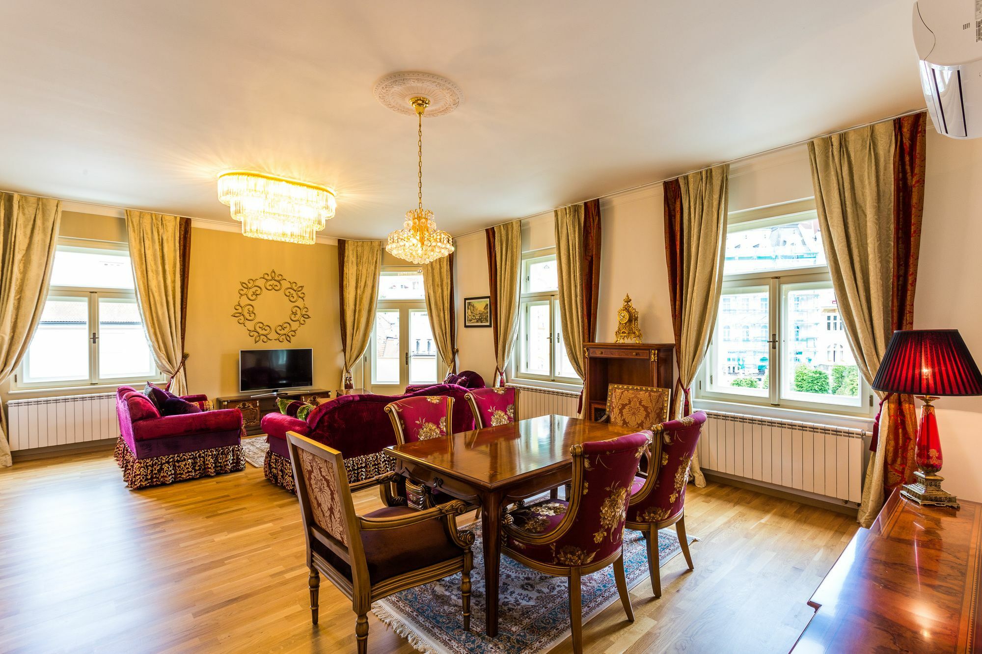 Karlsbad Prestige Διαμέρισμα Εξωτερικό φωτογραφία